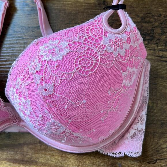 Victoria’s Secret Pink Floral Lacey Push Up Bra - Picture 4 of 11
